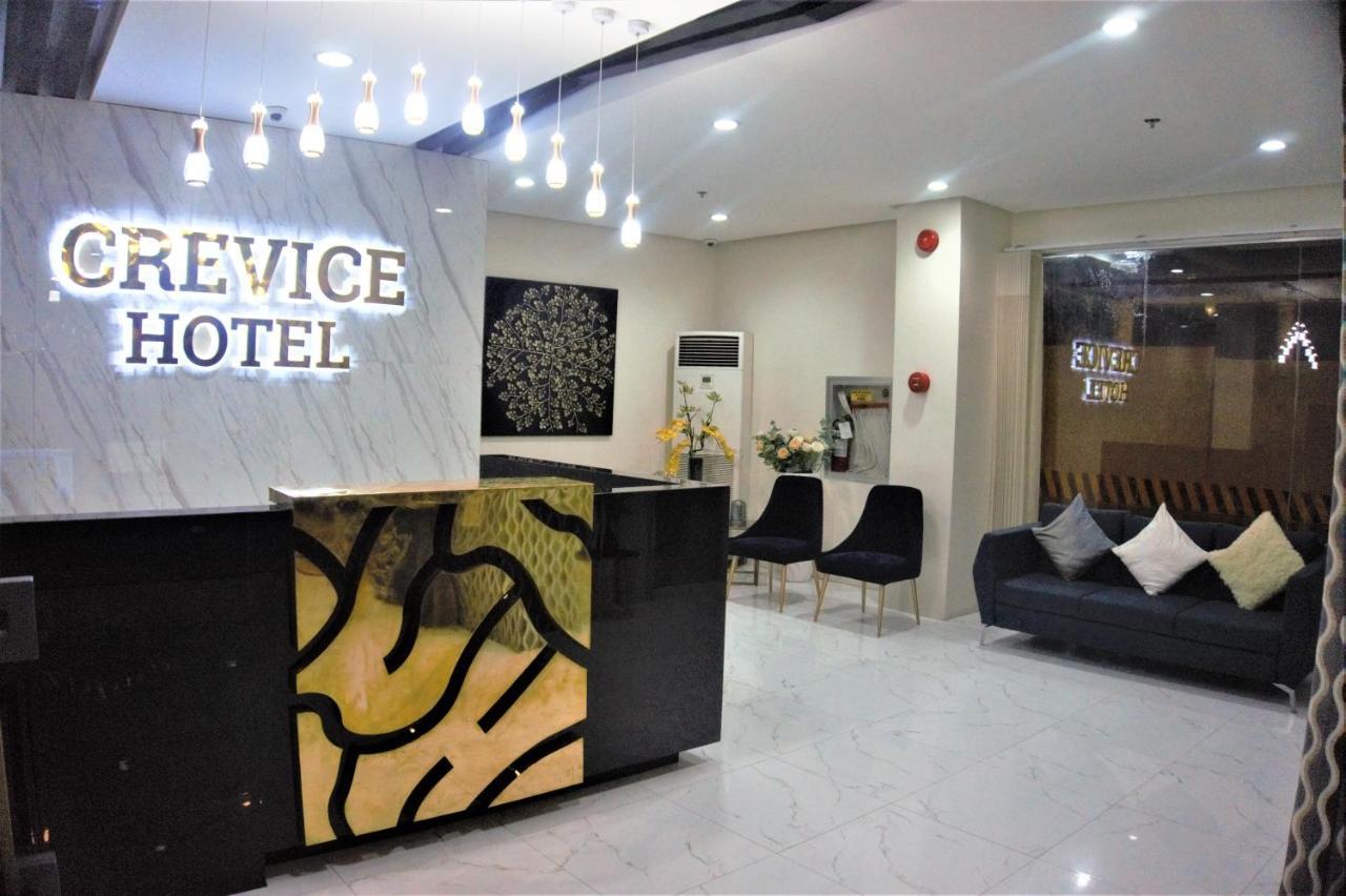 Crevice Hotel Davao Екстер'єр фото